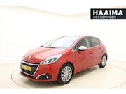Peugeot 208 - 1.2 Turbo Allure 82 Pk | Trekhaak | Navigatie | Camera Achte