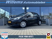Toyota Yaris - 1.5 Full Hybrid Aspiration Cruise Control, Climate Control &