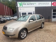 Skoda Fabia - Combi 1.4 AUTOMAAT airco, cruise control , trekhaak, APK 06-