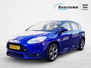 Ford Focus - 2.0 EcoB. ST-3 | Liefhebbersauto | Complete documentatie aan