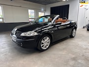 Renault Mégane - 2.0-16V Privilège Luxe