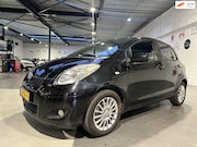 Toyota Yaris - 1.3 VVTi Dynamic/Navi/trekhaak/Apk nieuw