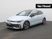 Volkswagen Golf - 1.5 eHybrid GTE 272 PK| Panoramadak | 18 Inch Velgen | Head-