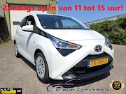 Toyota Aygo - 1.0 VVT-i x-play AUT! 1e Eig! Camera! Nwe APK! VAKANTIEGELD