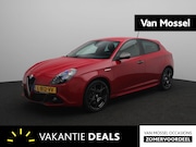 Alfa Romeo Giulietta - 1.4 Turbo 170pk Aut. Super | Navi | Trekhaak | Climate Contr
