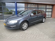 Volkswagen Passat - 1.4 TSI Highline BlueMotion EXPORT ONLY