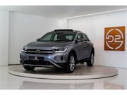 Volkswagen T-Roc - 1.5 TSI Style 150PK Facelift | Pano | LED | Stoel&Stuur verw