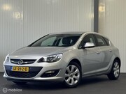 Opel Astra - 1.4 Turbo Blitz [ NAP cruise pdc LED ]