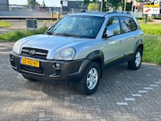 Hyundai Tucson - 2.0i Style/Leder/Climatronic
