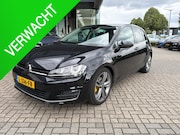 Volkswagen Golf - 1.4 TSI ACT Connected Series | Navigatie | Xenon | R-line pa