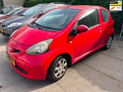 Toyota Aygo - 1.0-12V |GOED LEZEN|