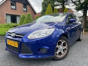 Ford Focus - 1.0 ECOBOOST EDITION KOPPAKKING LEK AUTO RIJDT WEL