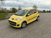 Peugeot 107 - 1.0-12V XR