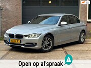 BMW 3-serie - 316i Sport Automaat | Keyless Entry | Navigatie | Stoelverwa