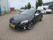 Volvo V40 - 2.0 D2 R-Design Business, Lees tekst