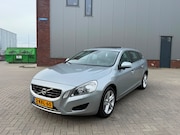 Volvo V60 - 2.4 D6 AWD Plug-In Hybrid Summum 160.000 Nap Grijs 2013