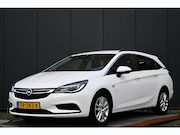 Opel Astra - Sports Tourer 1.0 Turbo Business+ versnellingsbak maakt lawa