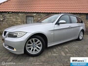 BMW 3-serie - Touring 320i High Executive
