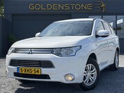 Mitsubishi Outlander - 2.0 PHEV Business Edition SOH 73%, Trekhaak, Navi, Camera, K