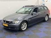 BMW 3-serie - Touring 318i / PANORAMADAK / AUTOMAAT / NETTE AUTO