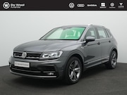 Volkswagen Tiguan - 2.0 TSI 180pk 4Motion Highline Business R | Achteruitrijcame