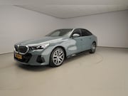 BMW 5-serie - Sedan 530e | M-Sportpakket | LED | Navigatie | Active Cruise