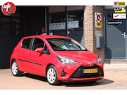 Toyota Yaris - 1.0 VVT-i Active // Navigatie // Camera // All season banden