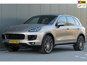 Porsche Cayenne - 3.6 S Facelift Pano Sport Chrono Luchtvering 360Camera Bose