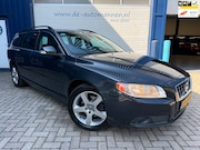 Volvo V70 - 2.0 Turbo 205pk Momentum LEER / ECC / CRUISE / TREKHAAK / PD