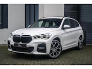 BMW X1 - sDrive18i M-Sport PANO / HUD / CAMERA