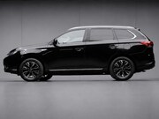 Mitsubishi Outlander - 2.0 PHEV instyle+ (APPLE CARPLAY, SCHUIFDAK, LED, LEDER, ELE