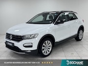 Volkswagen T-Roc - 1.0 TSI Style Business TREKHAAK | NAVIGATIE | PARKEERSENSORE