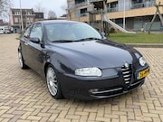 Alfa Romeo 147 - 1.6 T.Spark Lusso, 3drs, Airco, CarPlay, Cam, Leder, Lmv, Sp
