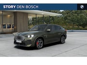 BMW iX2 - eDrive20 M Sport / Panoramadak / Trekhaak / Sportstoelen / M
