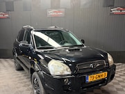 Hyundai Tucson - 2.0i Dynamic World Cup edition | Carplay | Leder | Clima |