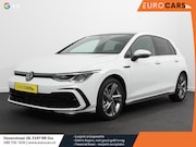 Volkswagen Golf - 1.5 eTSI DSG R-Line Panorama dak Navigatie Apple Carplay/And