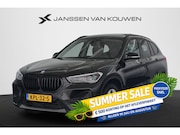 BMW X1 - xDrive25e Panoramadak Head-Up Memory Achteruitrijcamera Stoe
