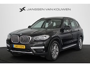 BMW X3 - xDrive30e XLine Panoramadak Trekhaak HiFi Sportstoelen