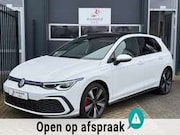 Volkswagen Golf - 1.4 eHybrid 245 pk IQ LIGHT PANO HUD SFEER CARPLAY