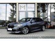 BMW 1-serie - 118i Aut. | Executive | M Sportpakket | Shadowline | 17" LM 