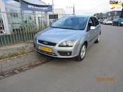 Ford Focus - 1.6-16V First Edition, automaat, airco, cruise controle, 5 d