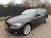 BMW 3-serie - Touring 325i Autom/Tiptr Business Line Navi/Clima