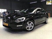 Volvo V60 - 2.4 D5 Twin Engine Momentum I AWD I Clima I Cruise I Navi I 