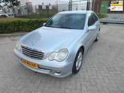 Mercedes-Benz C-klasse - 200 K. Avantgarde SPORT PDC LEDER CRUISE