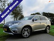 Mitsubishi Outlander - 2.0 Instyle 4WD Automaat | 7 Persoons | Leder | Schuif-/Kant
