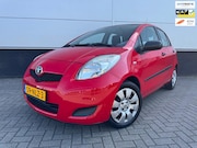 Toyota Yaris - 1.3 VVTi 6-versnel. Comfort - Eco-Mode 5drs Airco - aux - NA