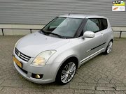 Suzuki Swift - **Suzuki Swift 1.3 Limited | Lage kilometerstand met NAP | N