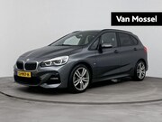 BMW 2-serie Active Tourer - 218i 140Pk Executive Launch Edition | Navigatie | Achteruitr