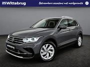 Volkswagen Tiguan - 1.4 TSI eHybrid 245PK Elegance / Panoramadak / Zwenkbare Tre