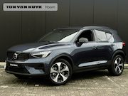 Volvo XC40 - 2.0 B4 Plus Dark / Stuur- Stoelverwarming / Trekhaak / Harma